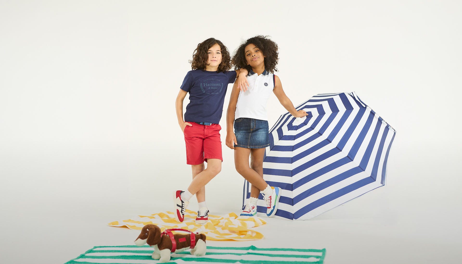 Immagine di collezione fw25 con copy che comunica i saldi pubblici
